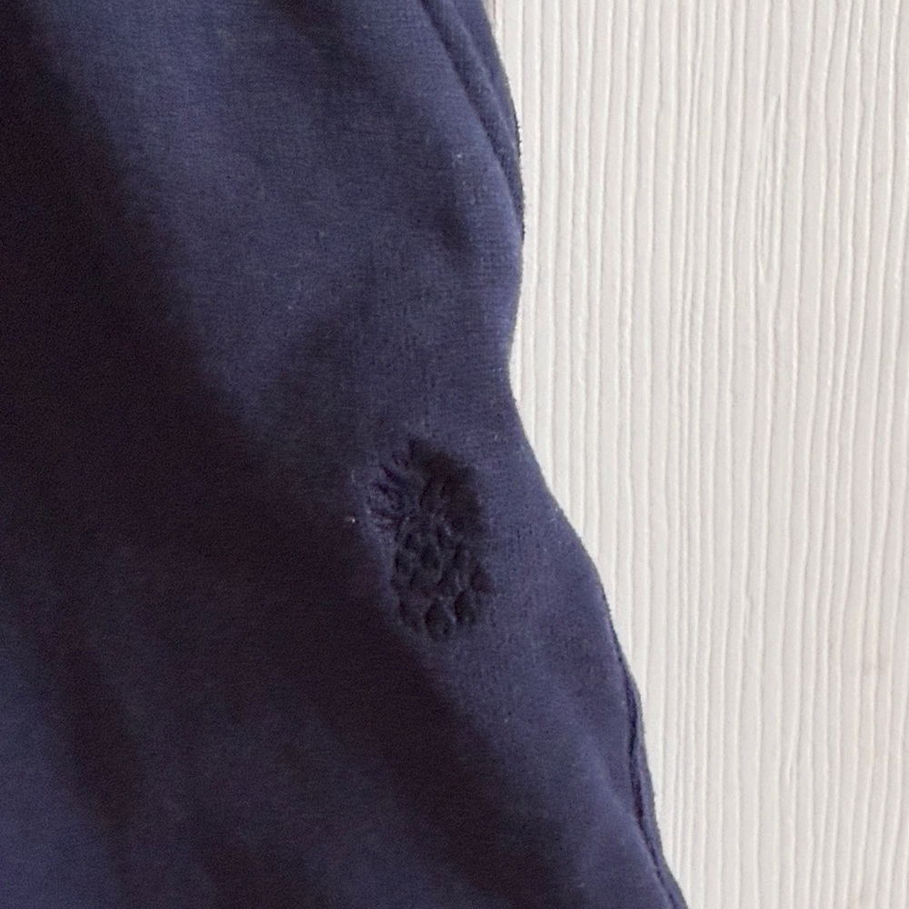 🌸 Tommy Bahama: Navy Drawstring Shorts - Picture 2 of 7